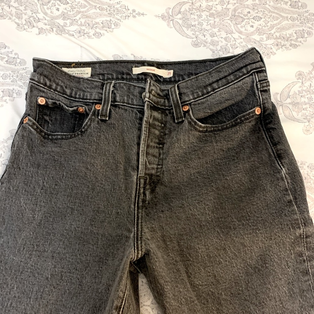 levi’s wedgie fit icon jeans